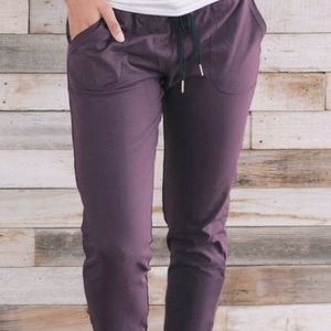 Unwind Joggers ZYIA